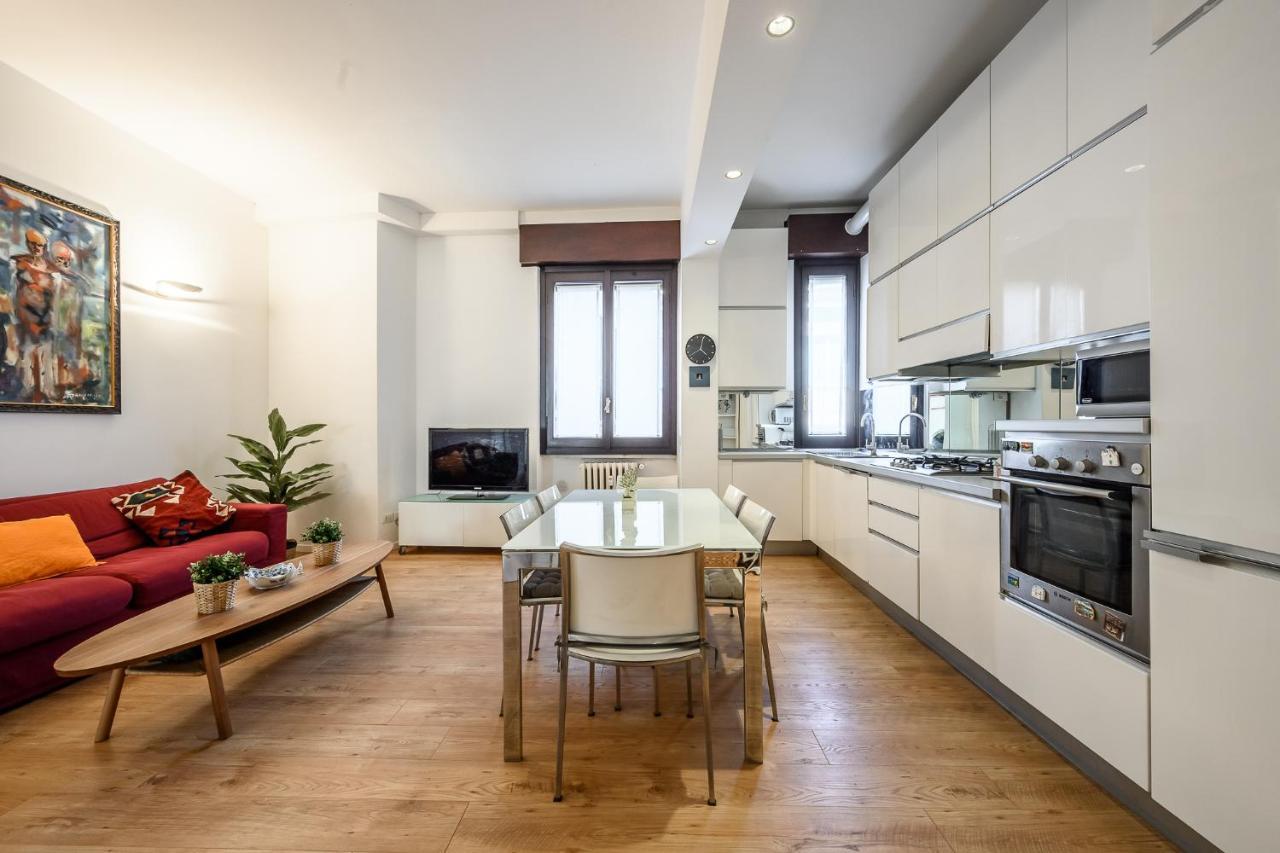 The Lantern Flat - Darsena Area Apartamento Milão Exterior foto